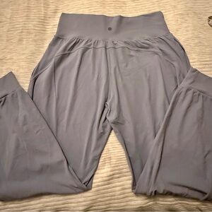 Athleta Women's Lilac Gray Salutation Jogger
